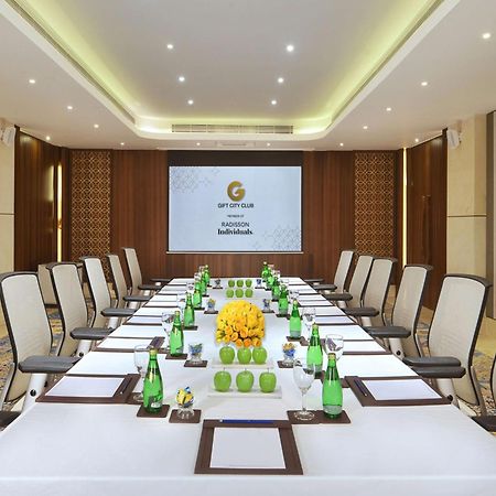 Gift City Club, A Member Of Radisson Individuals Ґандінаґар Екстер'єр фото
