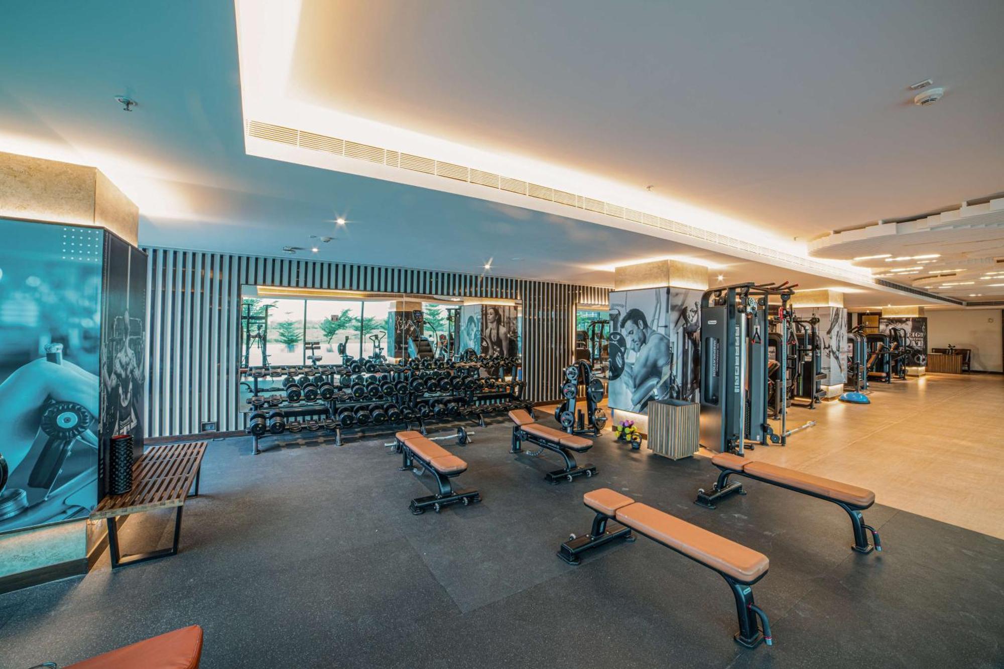 Gift City Club, A Member Of Radisson Individuals Ґандінаґар Екстер'єр фото