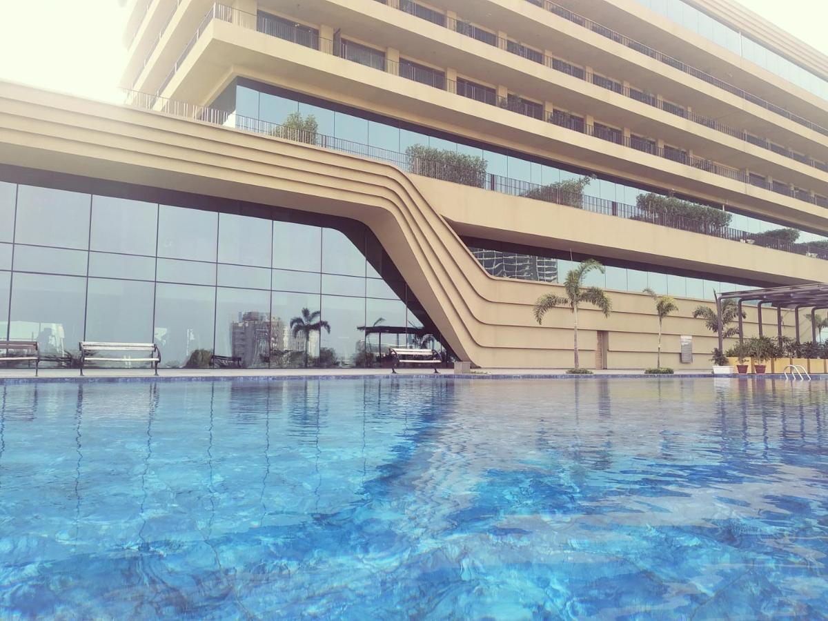Gift City Club, A Member Of Radisson Individuals Ґандінаґар Екстер'єр фото
